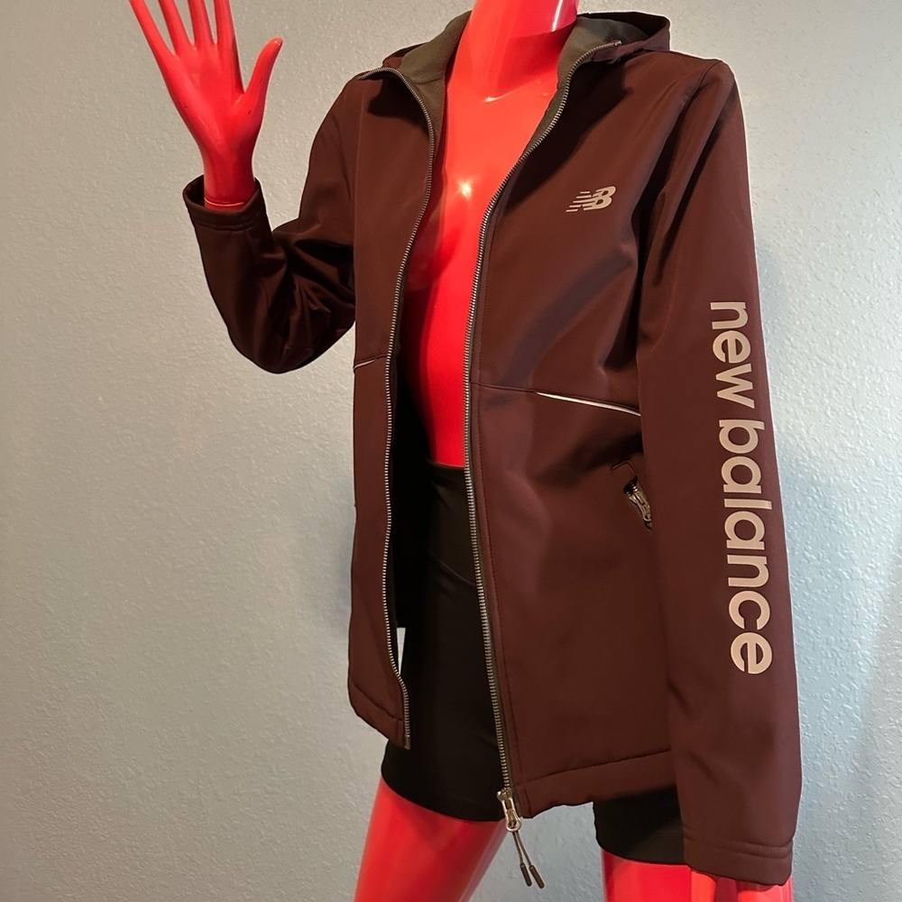 New Balance Women's Dark Brown/ burgundy Utility Jacket